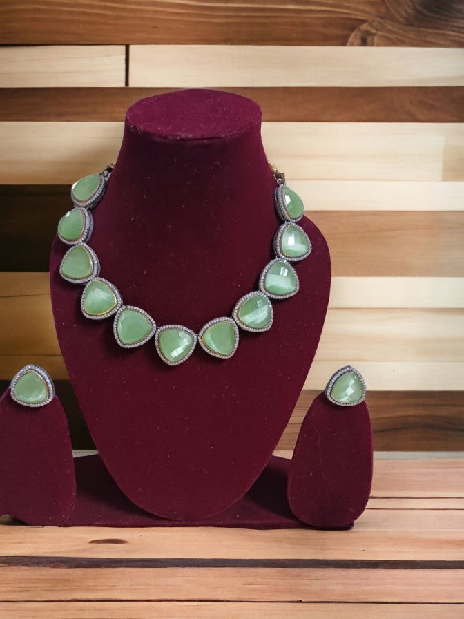 Mint Monalisa Premium Necklace
