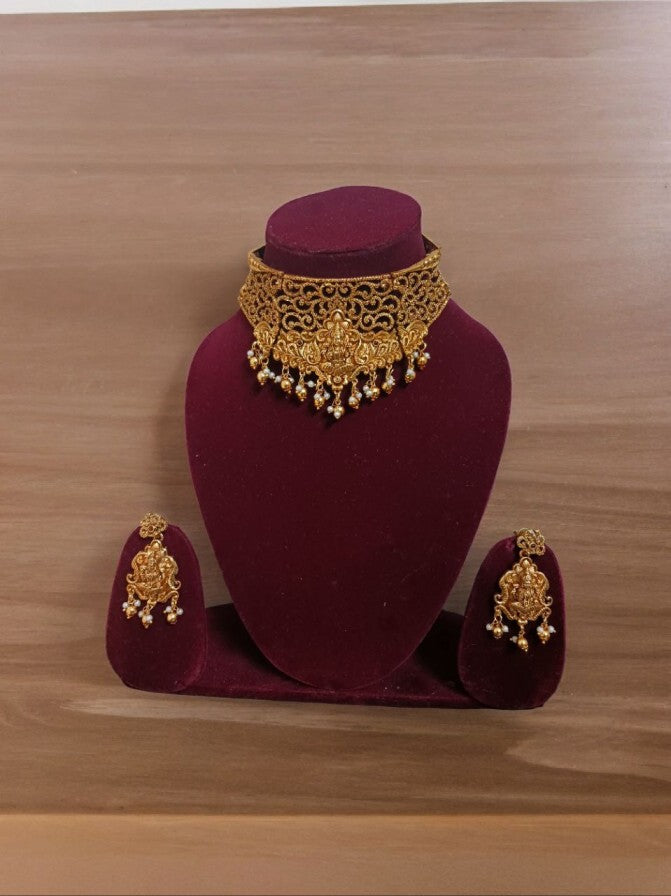 Isadora Heavy Laxmi Choker Necklace