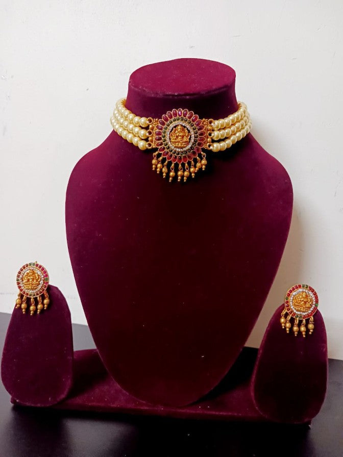 Lakshmi Pearl Choker