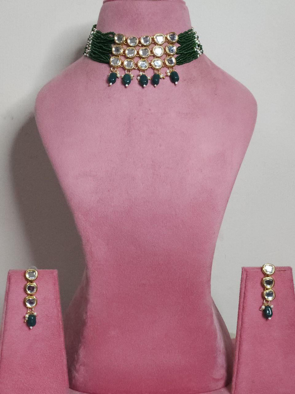 Green Bandhai Choker Necklace