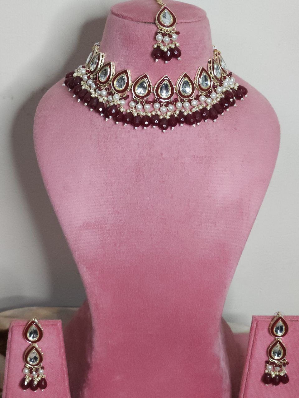 Maroon Drops Kundan Choker Necklace