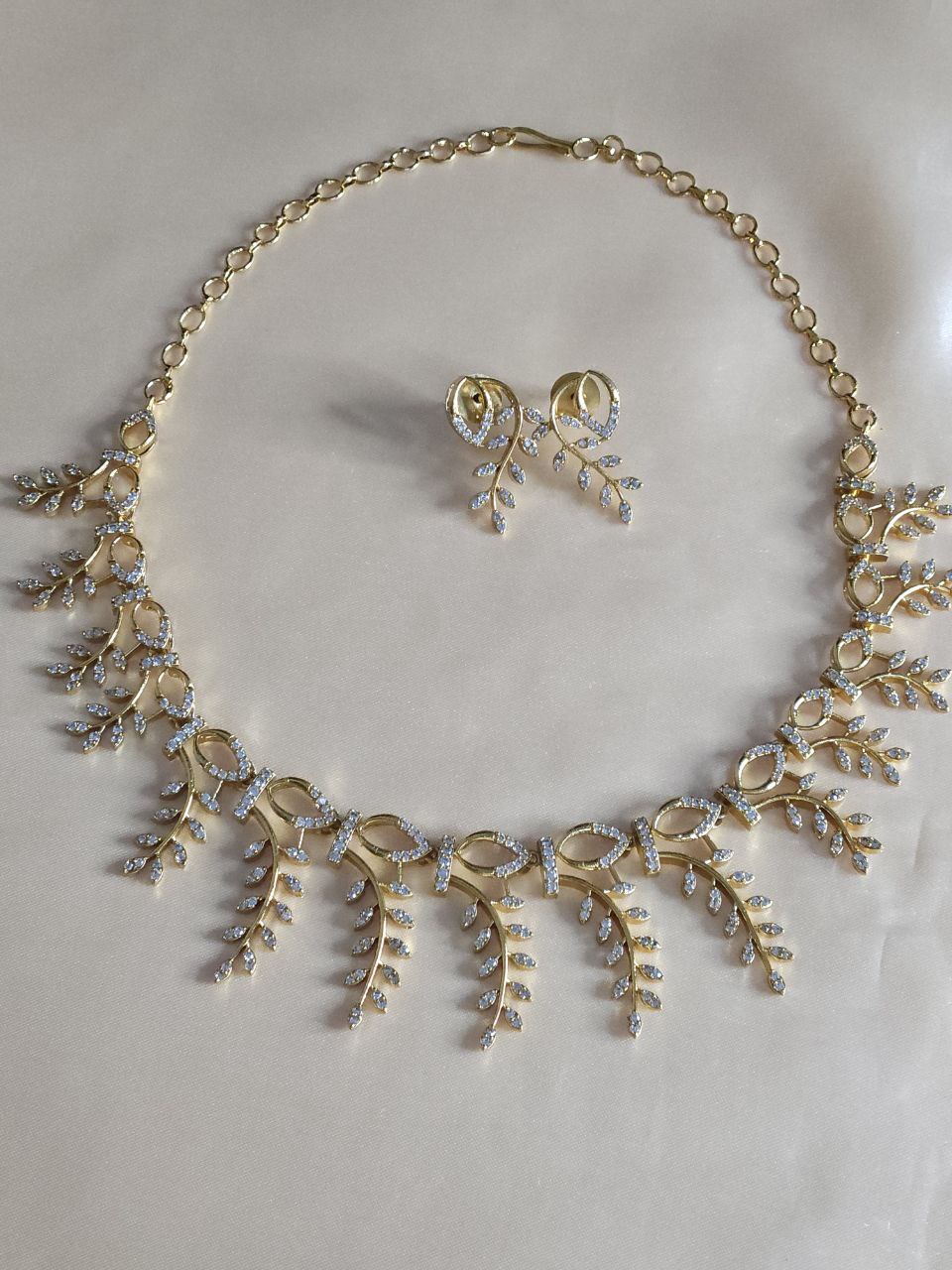 Premium Gold Leaf Pattern AD Necklace