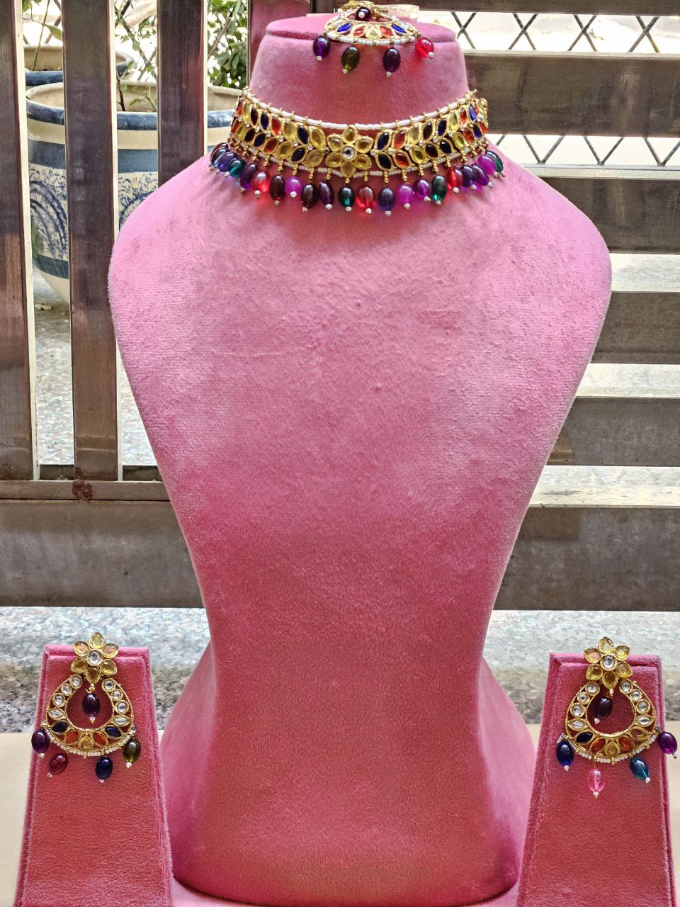 Multicolor Tumbles Choker