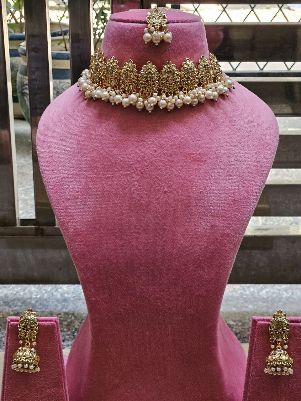 Gold Gajra Moti Choker