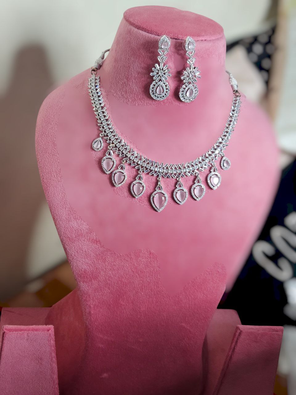 Engagement Pink Monalisa Set