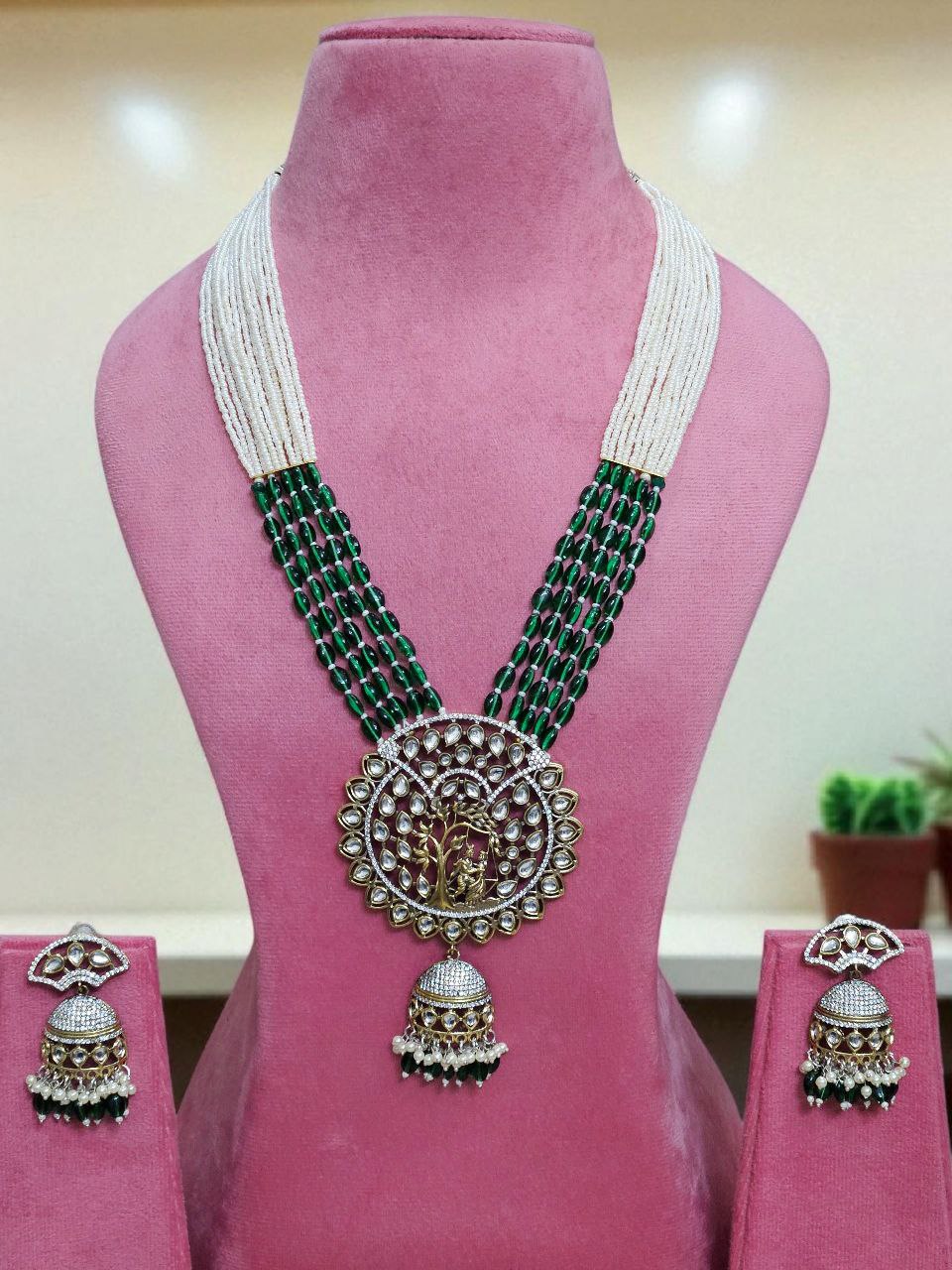 Maharani Long Victorian AD Necklace