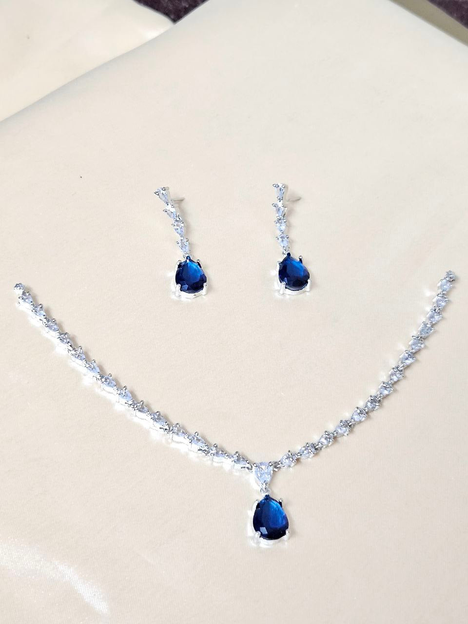 Lily Celebrity AD Set