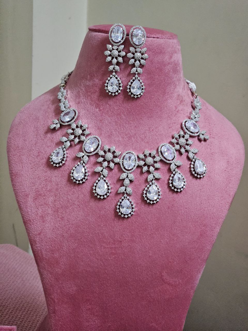 Diamond Lookalike Premium AD Set