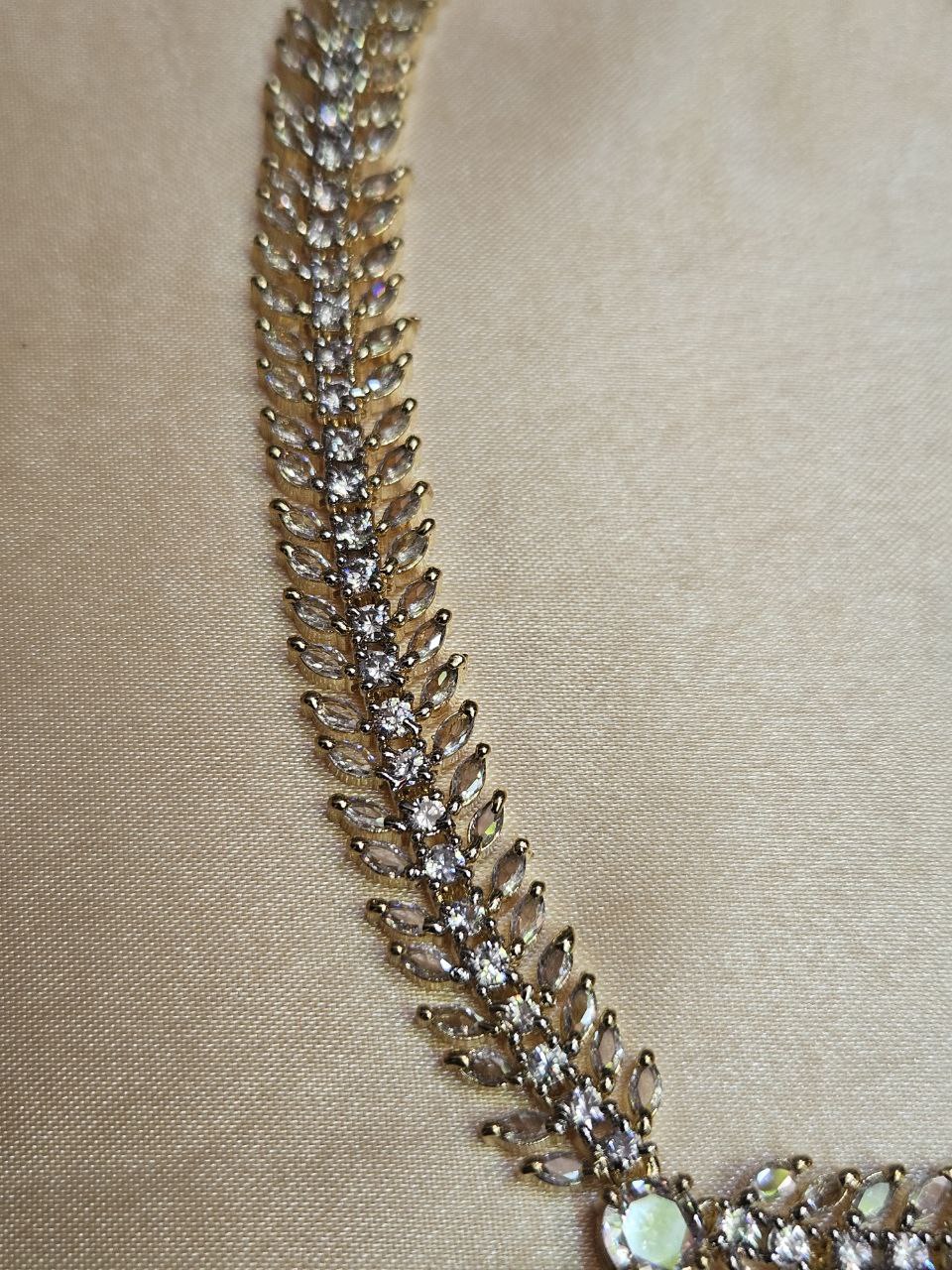 Droplet V Neck AD Set