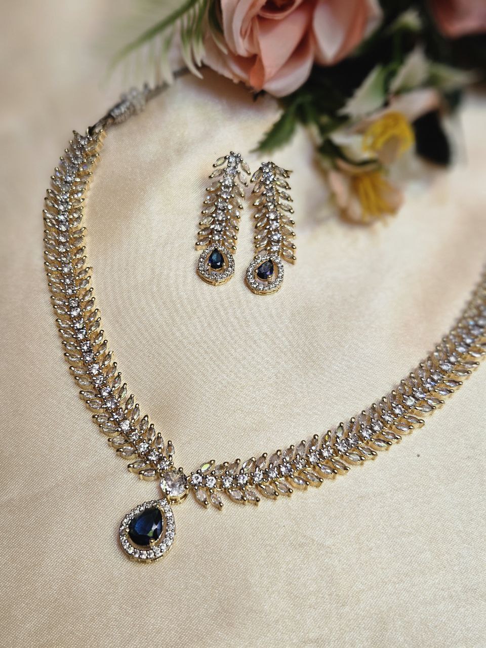 Droplet V Neck AD Set
