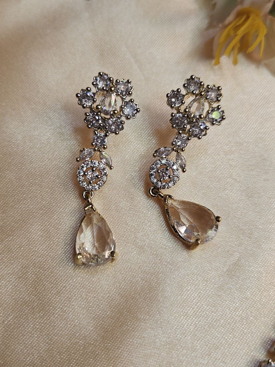 Gold Droplets AD Necklace