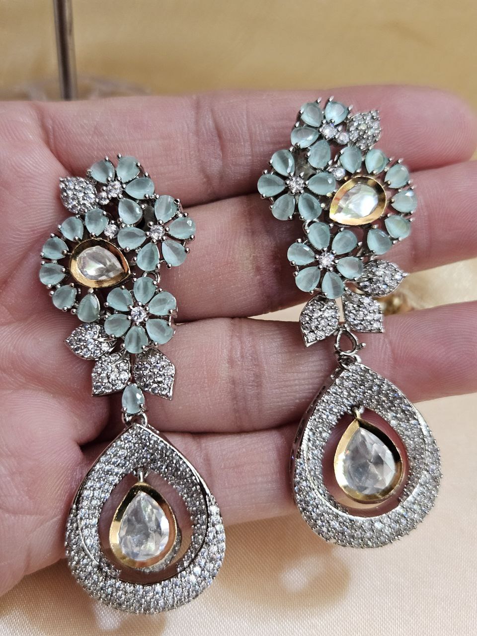 Nano Setting AD Flower Earrings