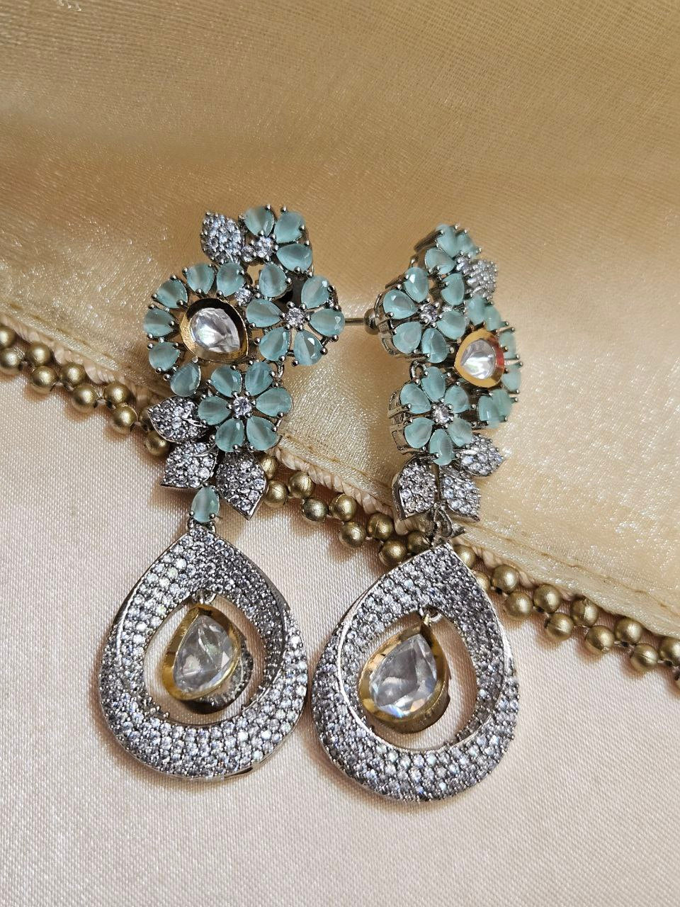 Nano Setting AD Flower Earrings