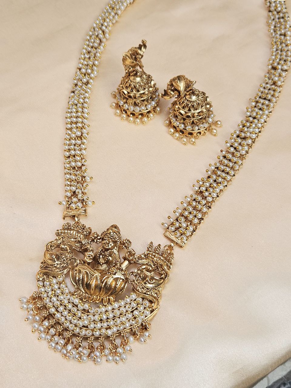 Saanvi Bridal Temple Set