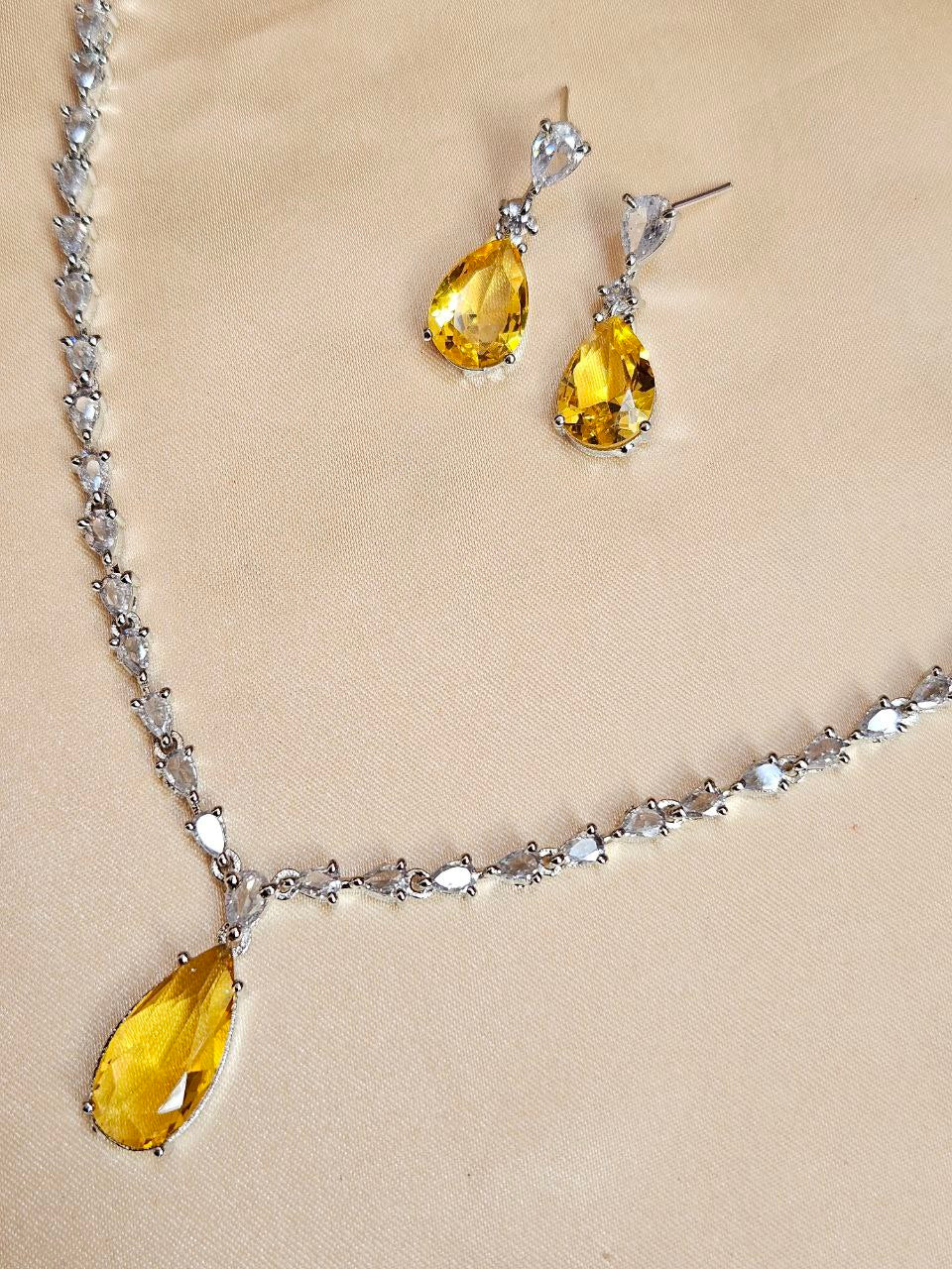 Yellow Statement AD Set