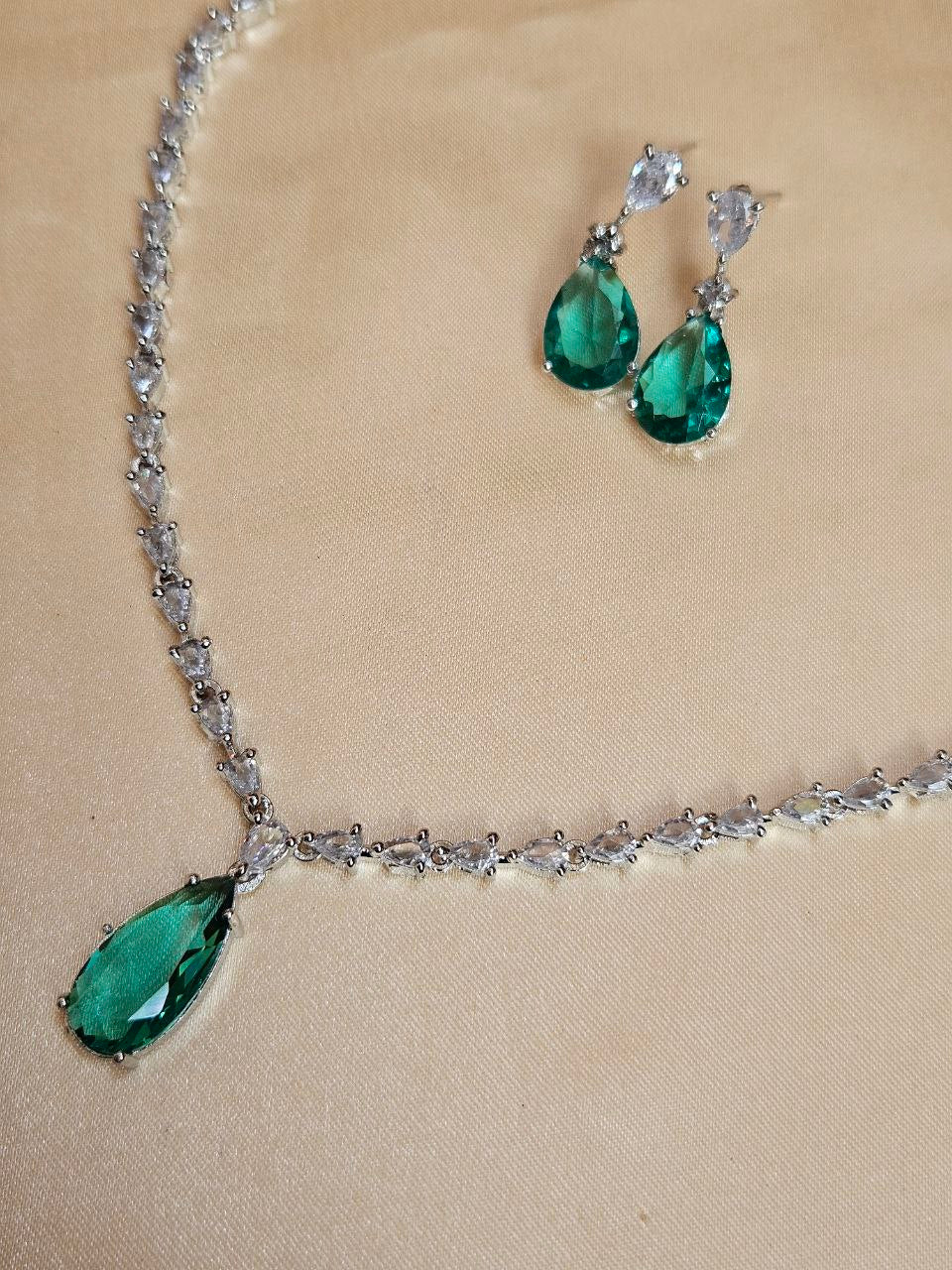 Yellow Statement AD Set