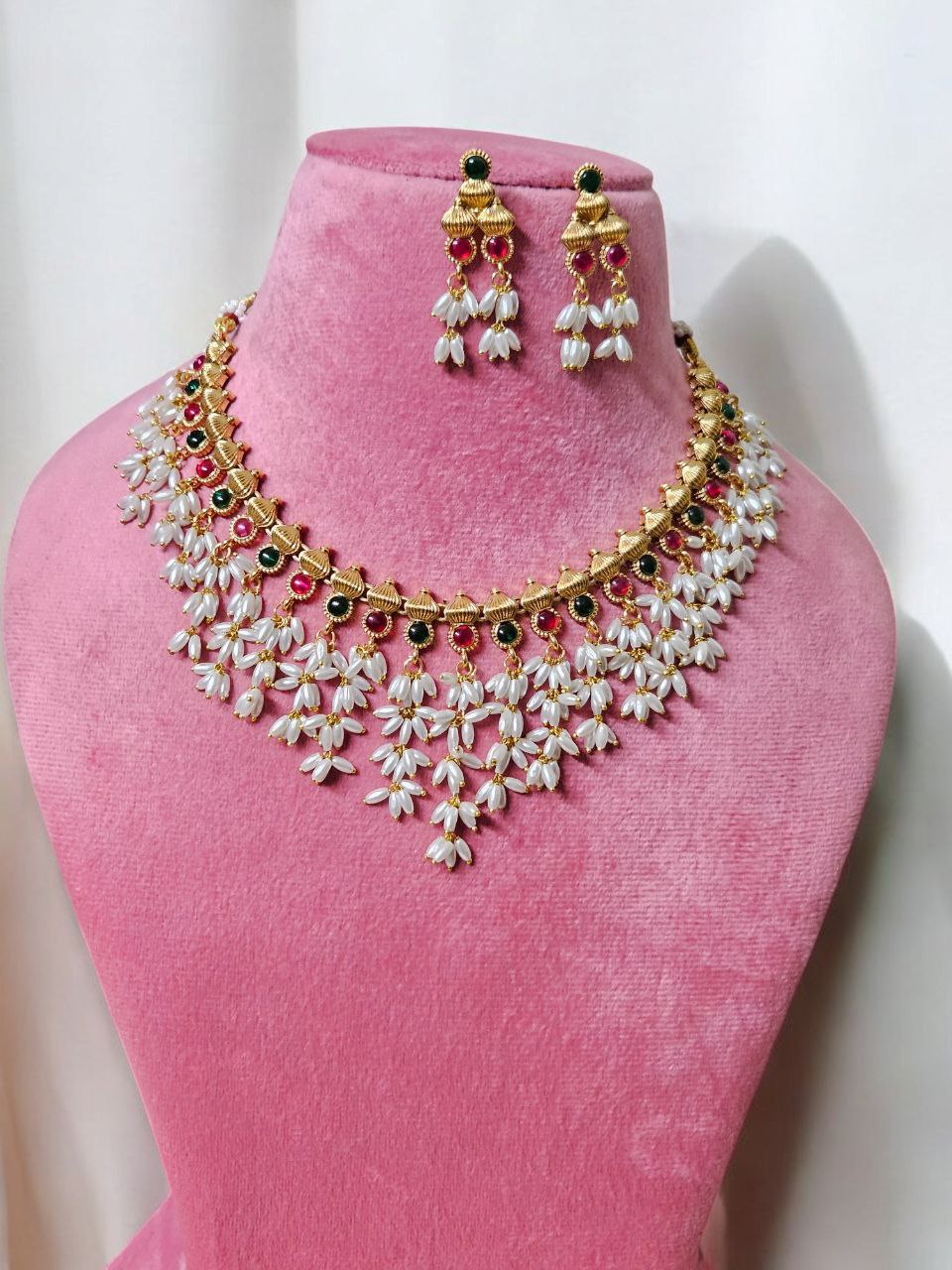 Saanvi Rice Pearl Set