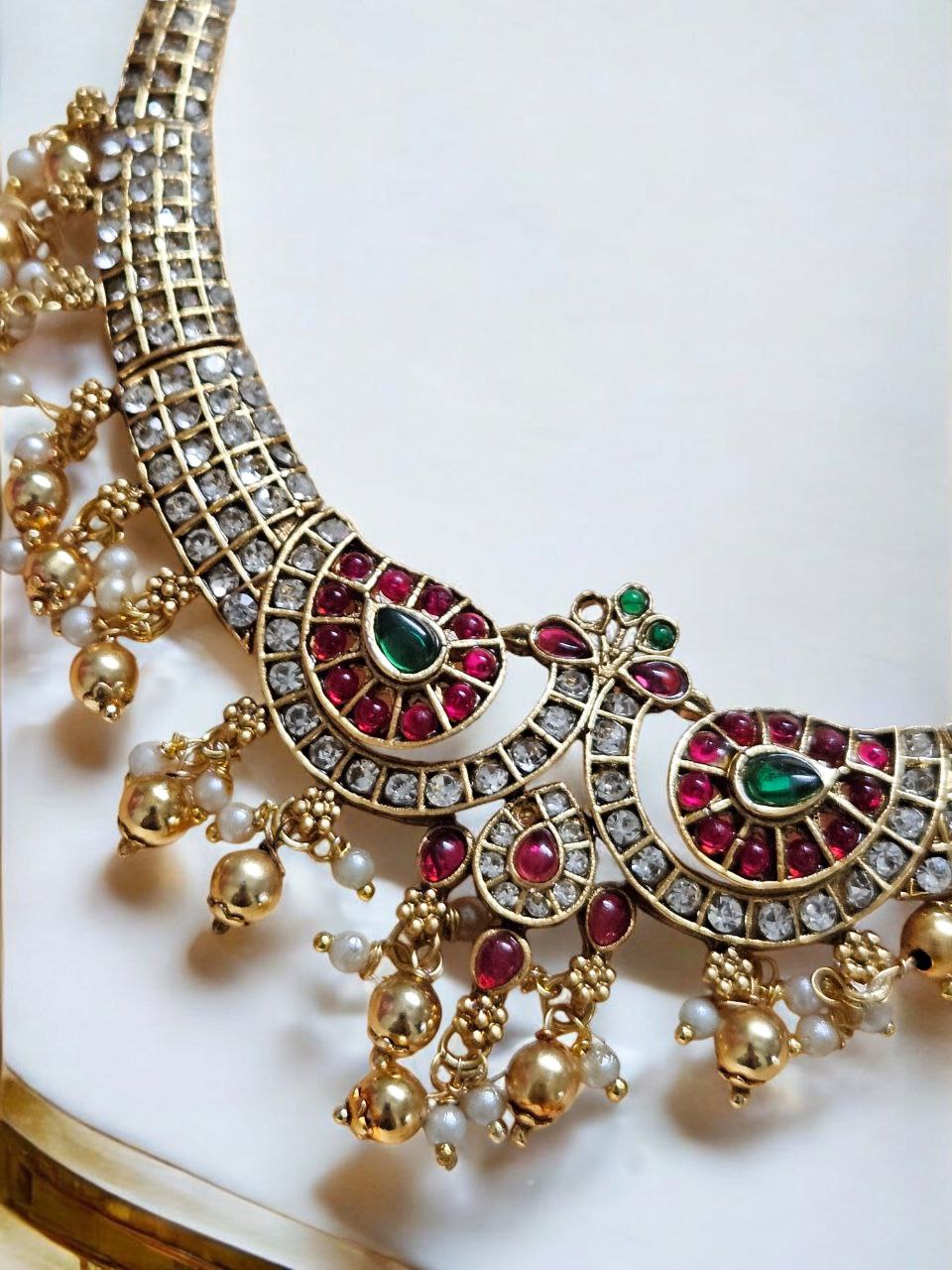 Nandini Peacock Hasli