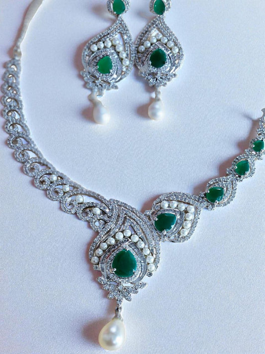 Tanishq Emerald Green Diamond Necklace