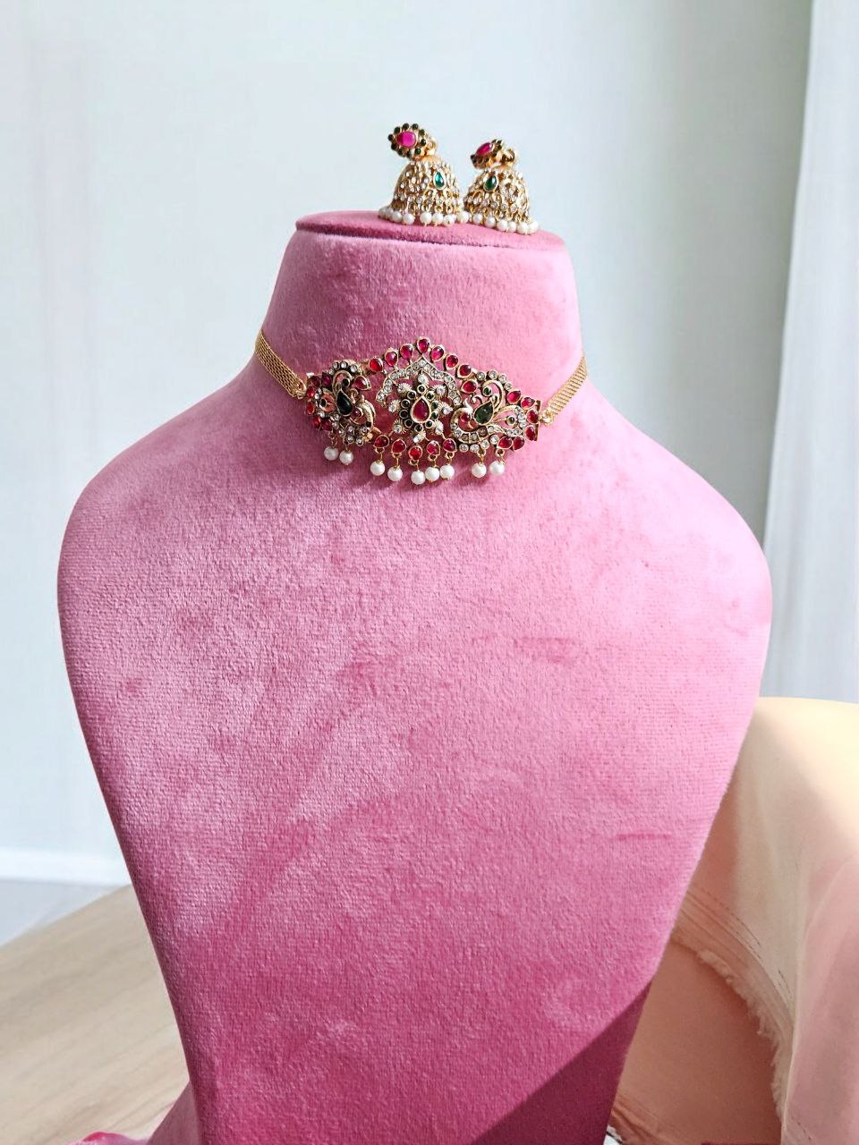 Yashika Temple Choker