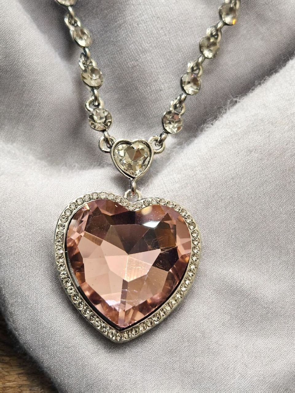 Titanic Champagne Rose Necklace