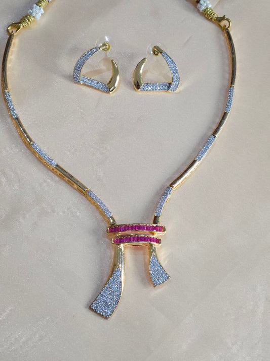 Diamond-Look Designer Gold Hasli