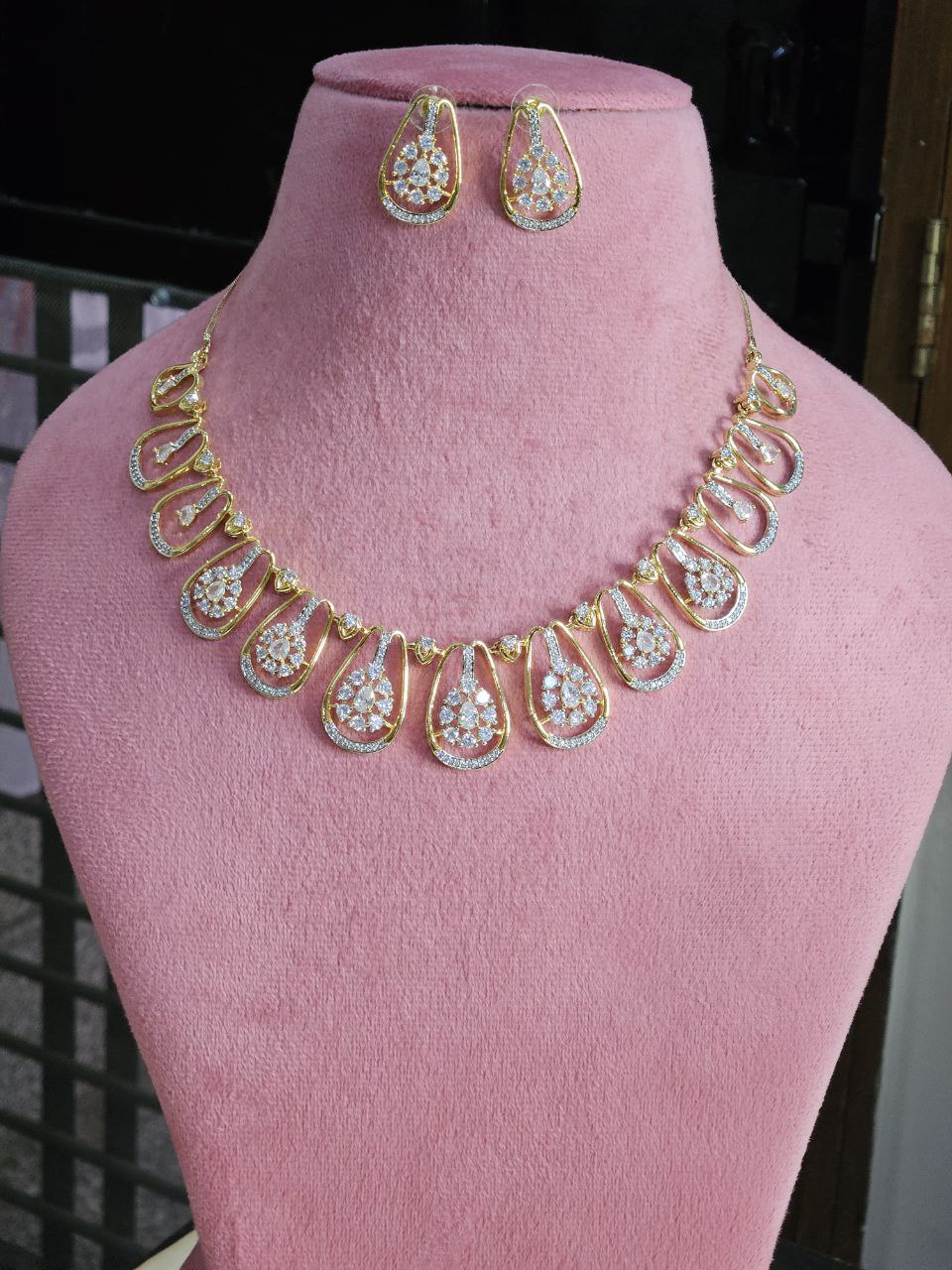 Tanishq Diamond Gold Necklace