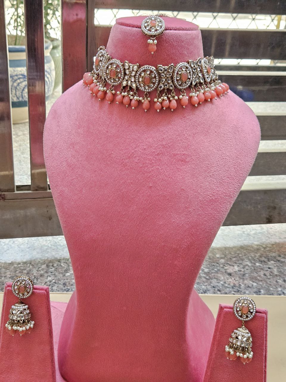 Peach Kundan Choker