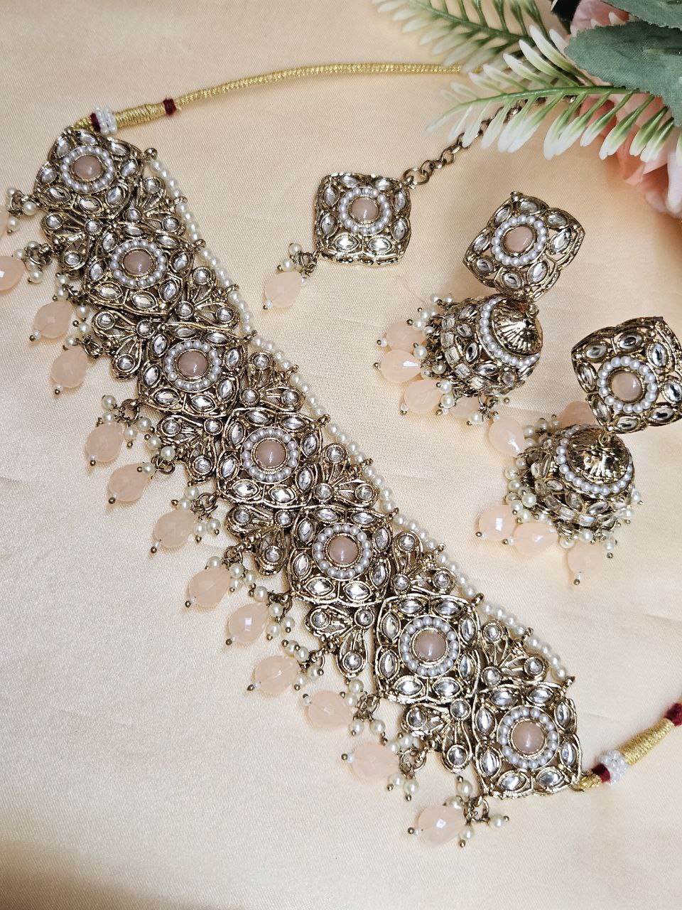 Peach Kundan Choker