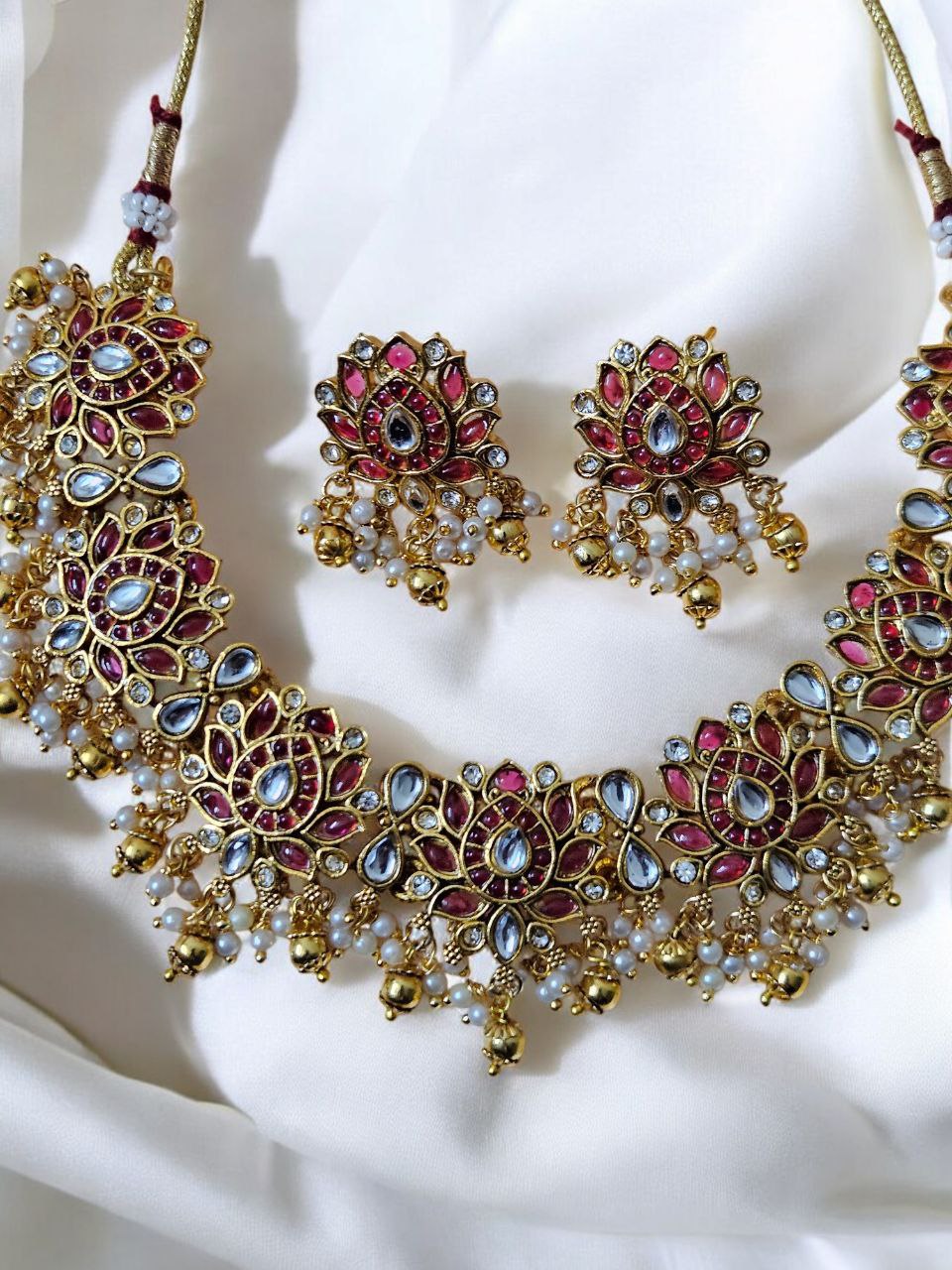 Premium Red Lotus Set