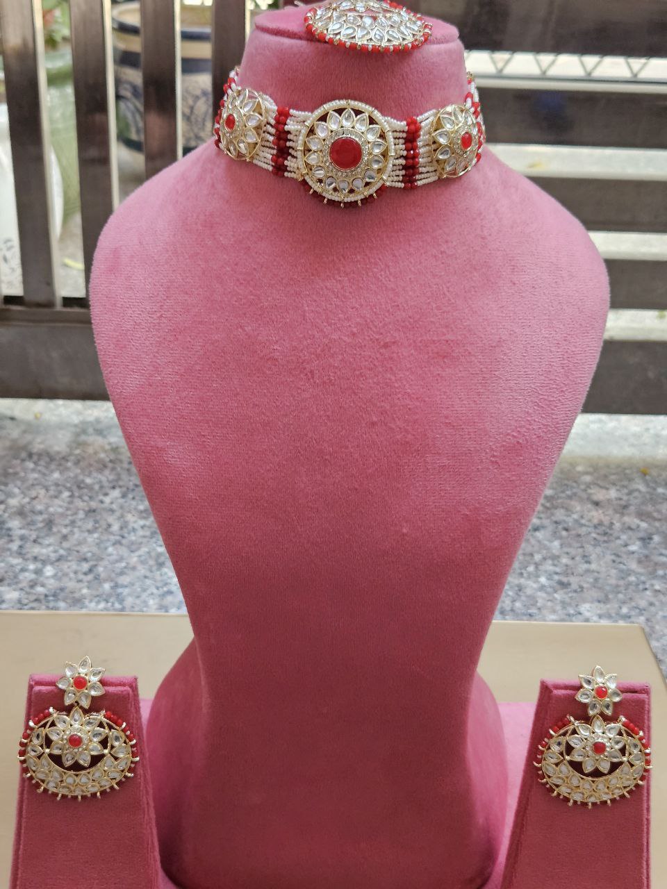 Cheer Moti Red Choker