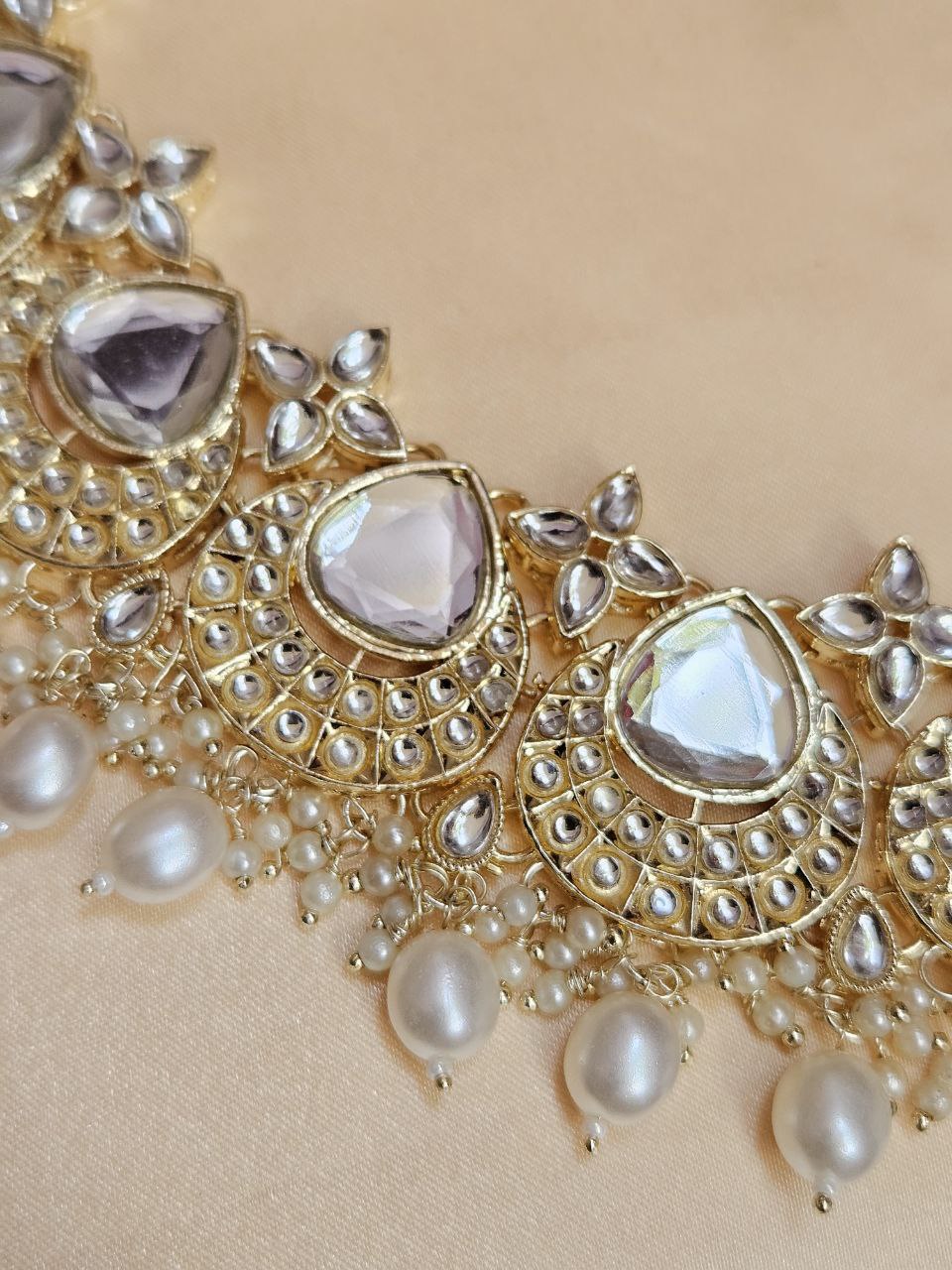 Kundan Pearl Cream Necklace