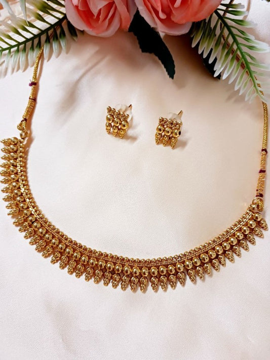 Jaya Gold Necklace