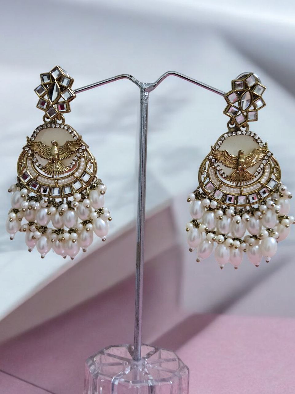 Aadita Cream Earrings (Mother of Pearl)