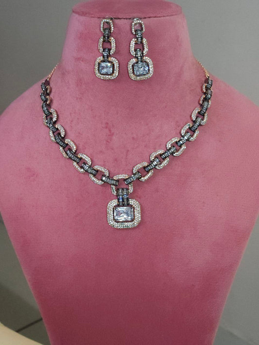 Chain Pattern Statement AD Necklace