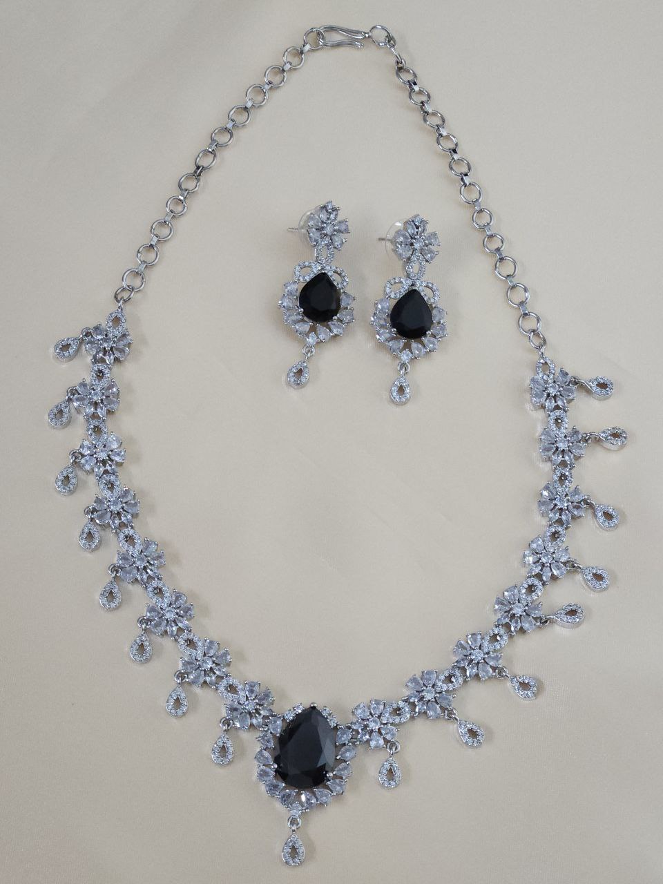 Mini Drops Black AD Necklace