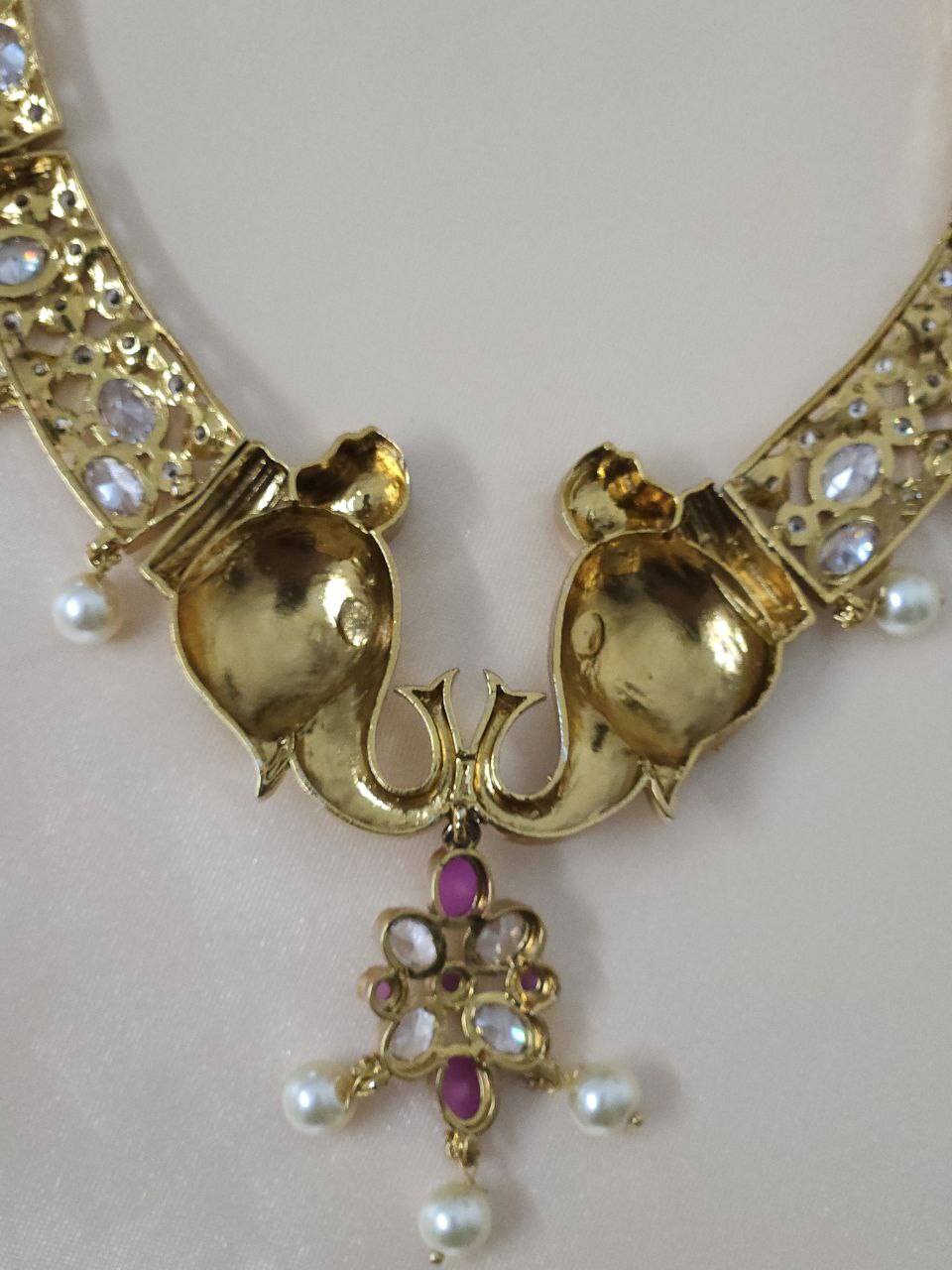 Premium Vinayak Heritage Moissanite Necklace