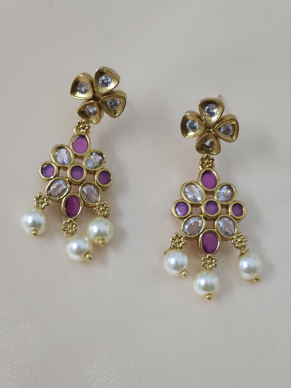 Premium Vinayak Heritage Moissanite Necklace