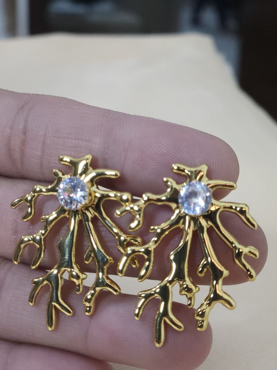 Gold Solitaire Western Premium Earrings