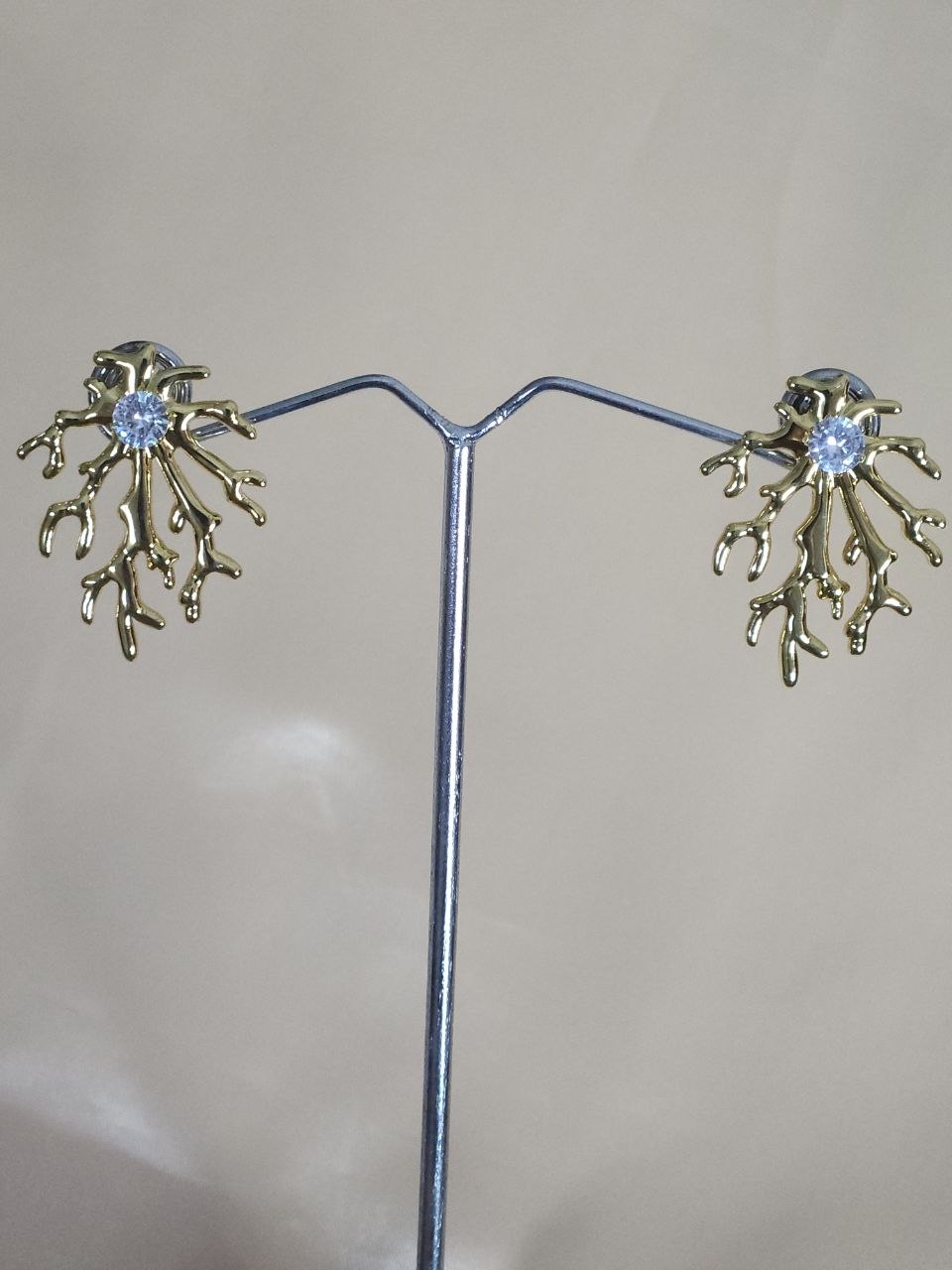 Gold Solitaire Western Premium Earrings