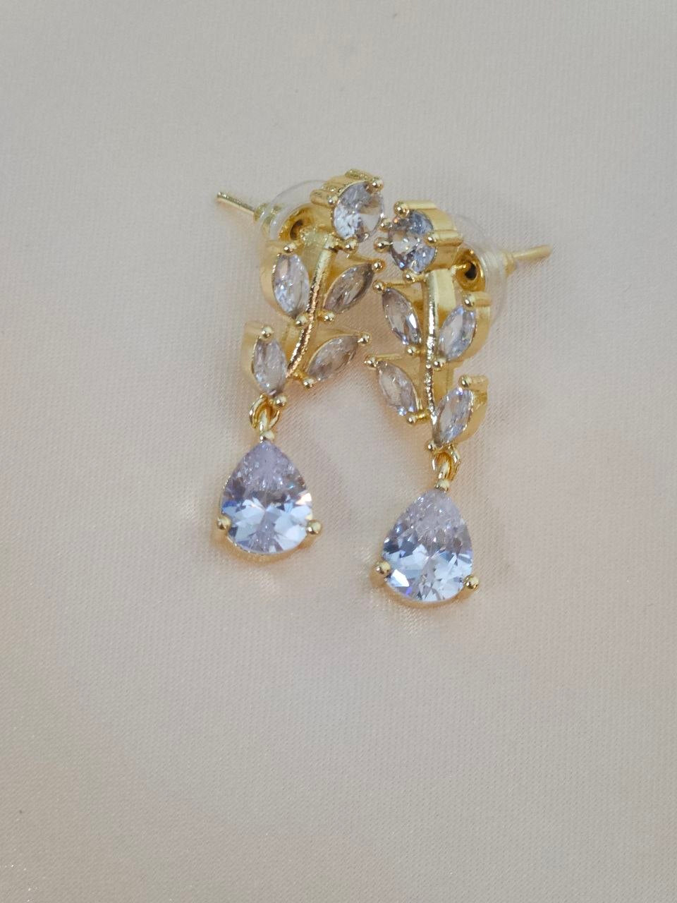 Solitaire Leaf Pattern Western AD Necklace