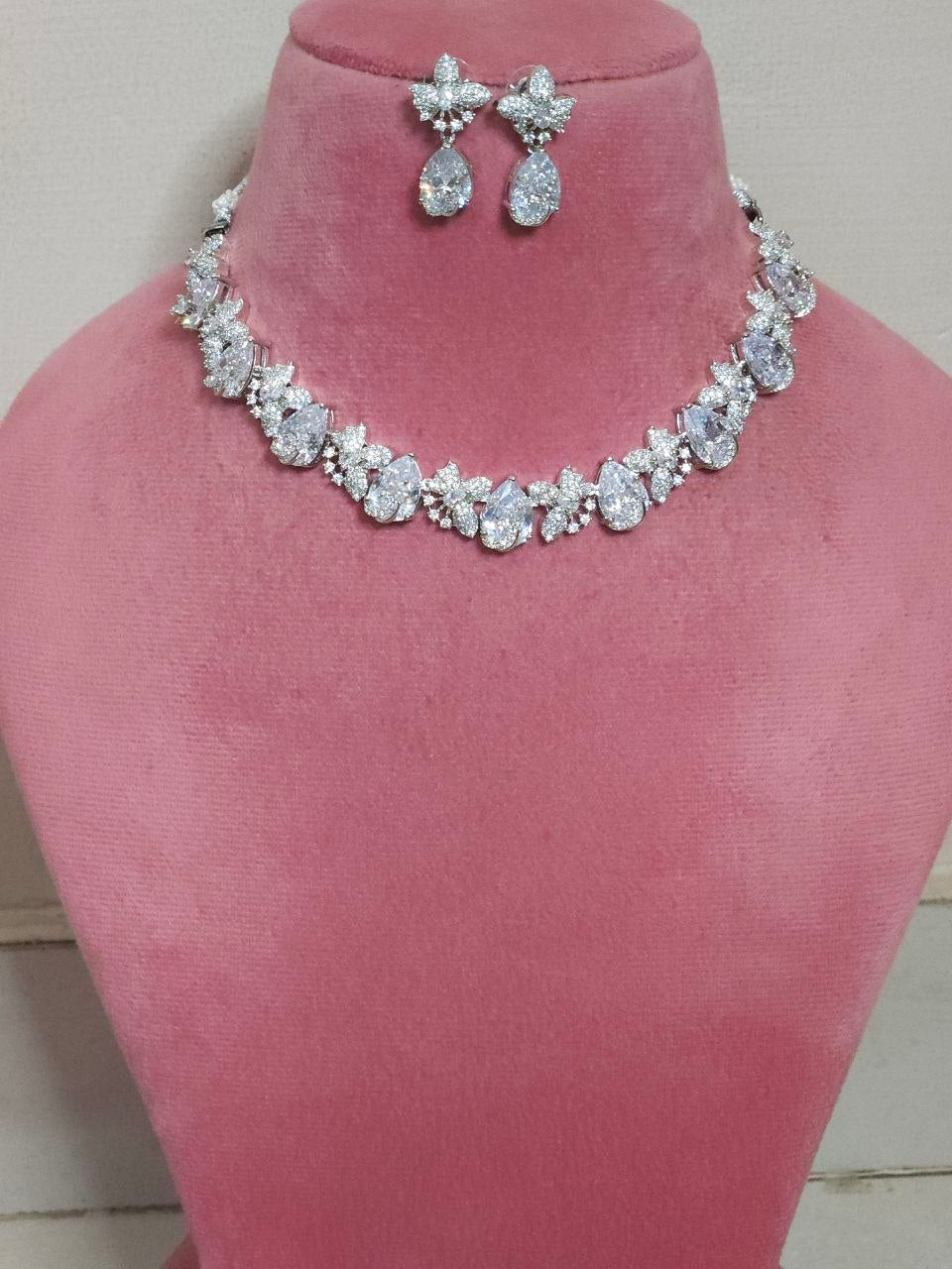 Silver Premium Leaf Overlay AD Necklace