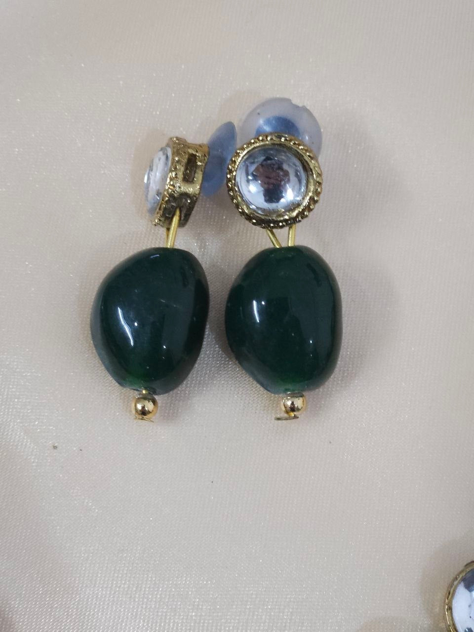 Green Tumbles Kundan Necklace
