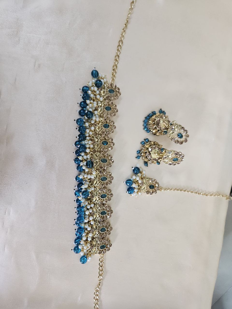 Sea Green Beads Pearl Choker Necklace