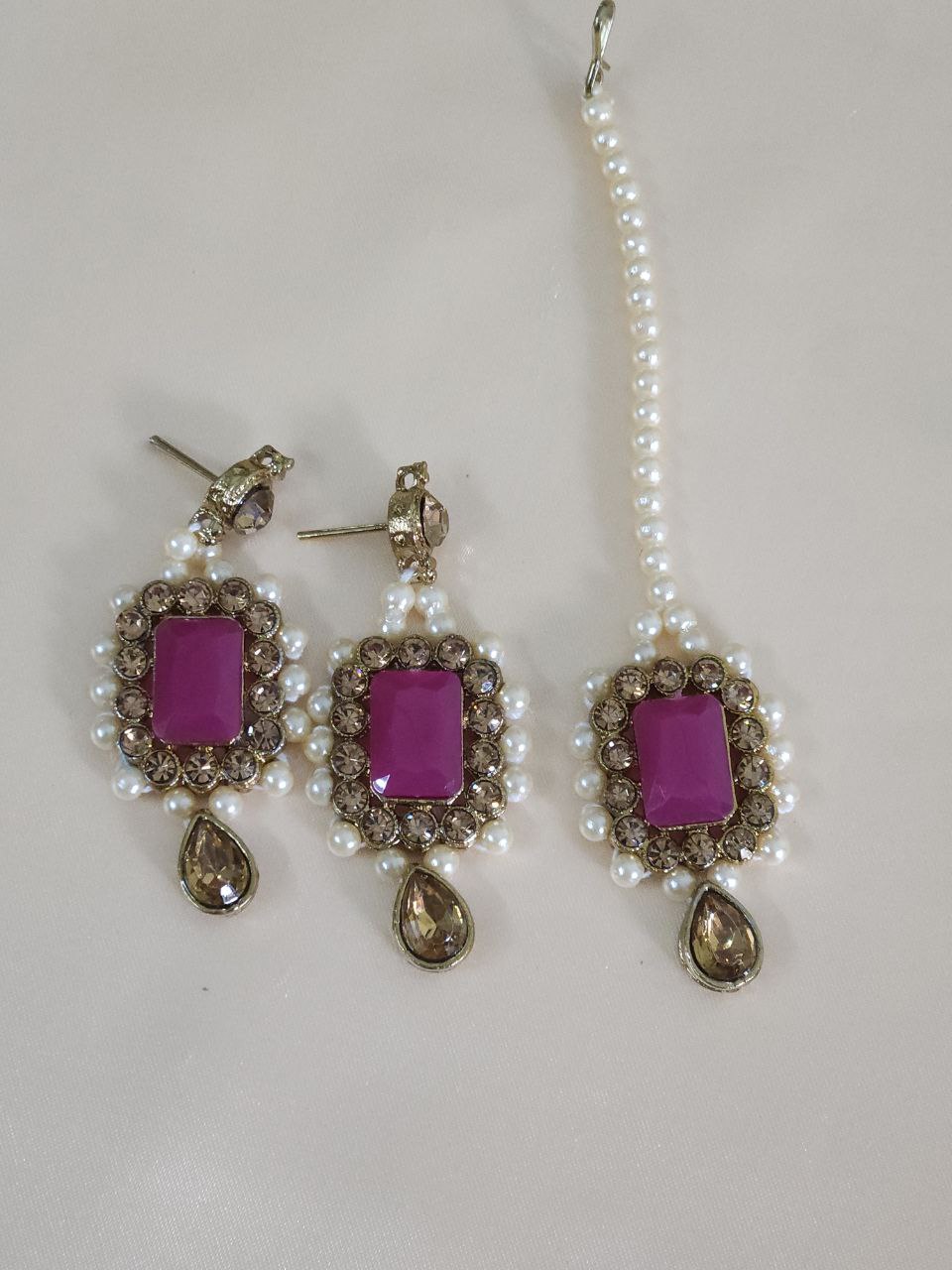 Magenta Pearl Necklace