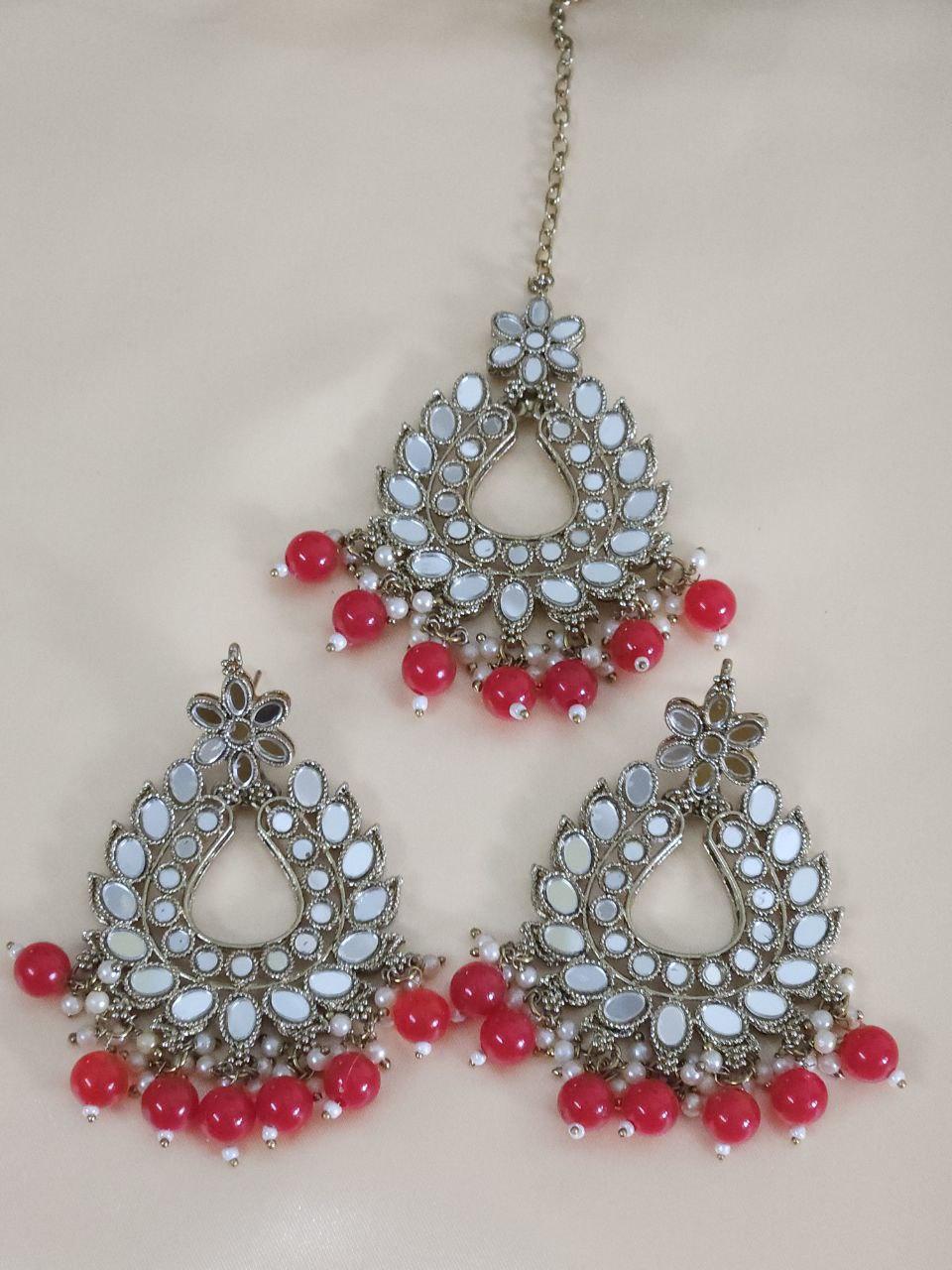 Red Mirror Pearl Necklace