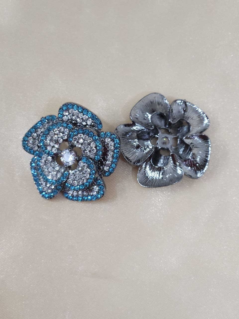 Celebrity Flower Royal Blue Luxe Y-Shape AD Necklace [Premium]
