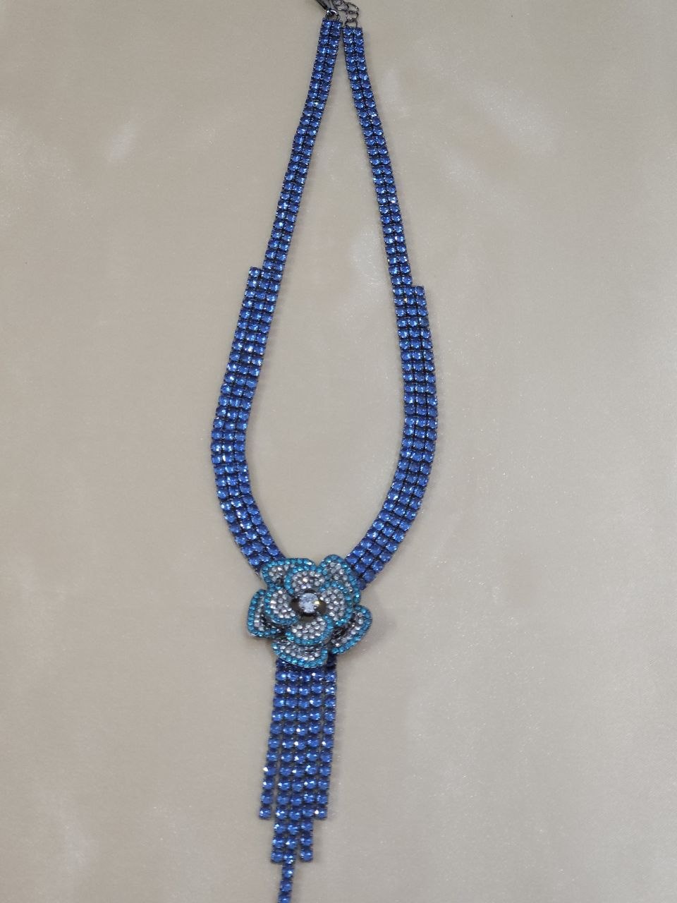 Celebrity Flower Royal Blue Luxe Y-Shape AD Necklace [Premium]