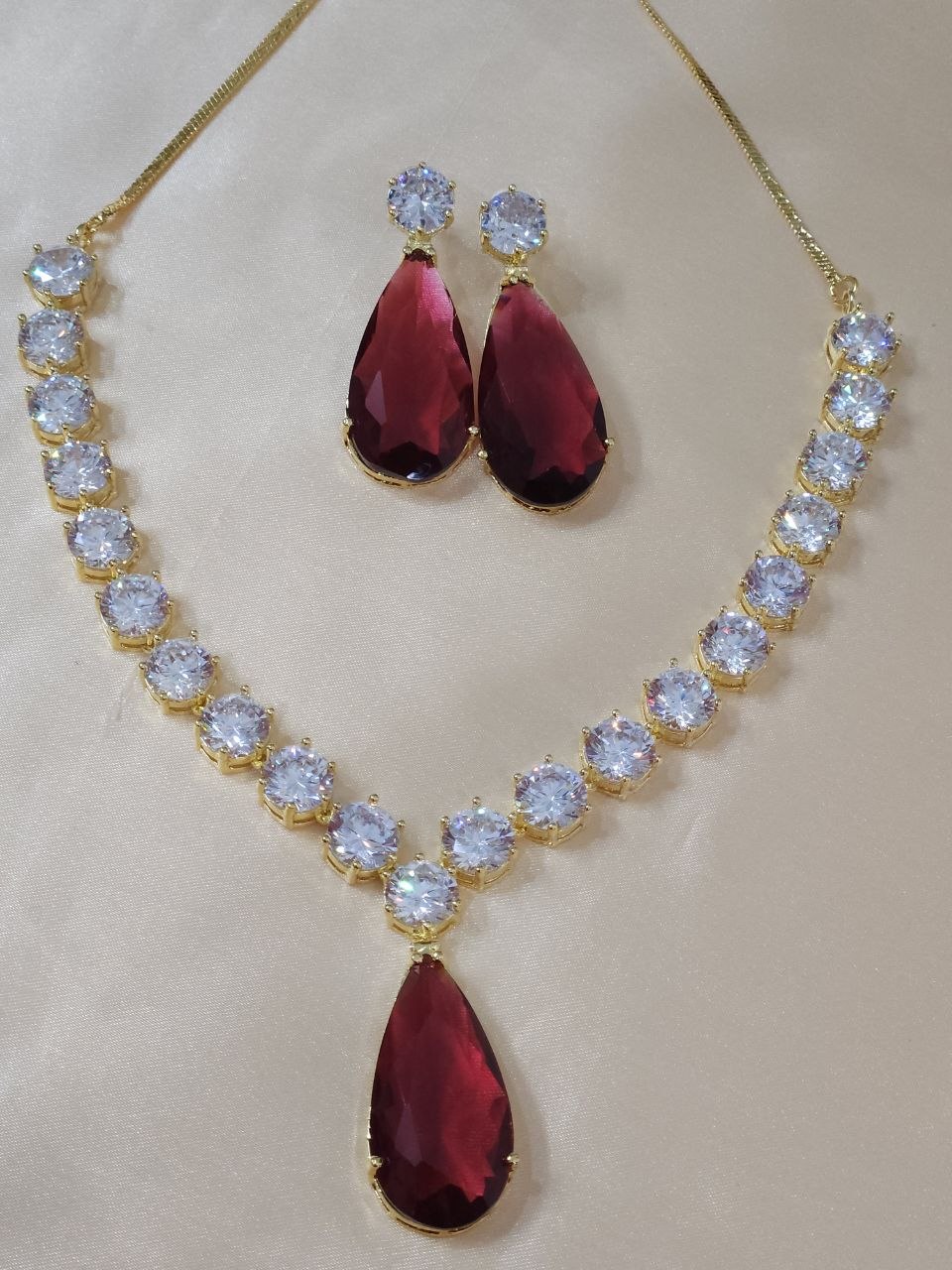 Celebrity Red Big Gold Semi-Precious Luxe AD Necklace