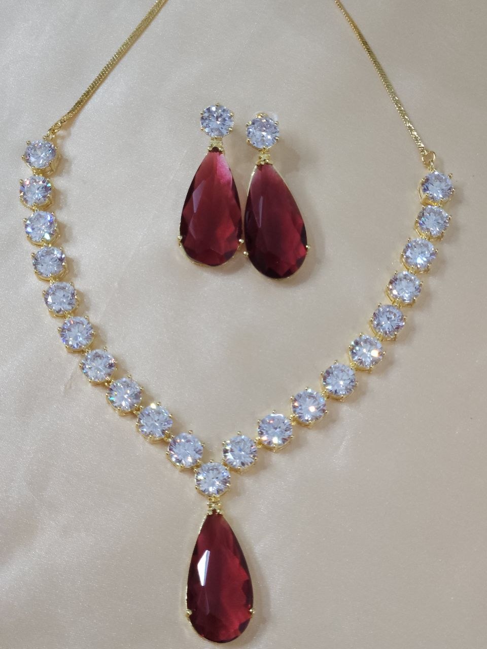 Celebrity Red Big Gold Semi-Precious Luxe AD Necklace
